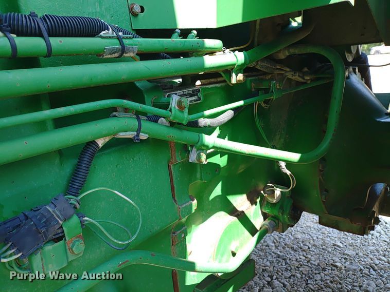 image for item ER2158 1985 John Deere 8650 4WD tractor