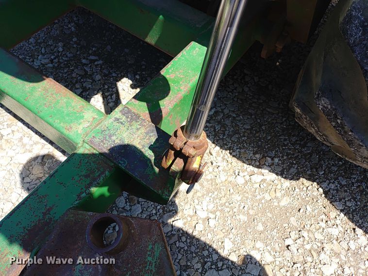 image for item ER2158 1985 John Deere 8650 4WD tractor