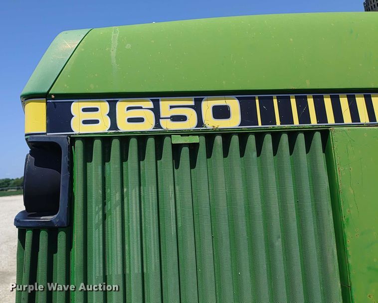 image for item ER2158 1985 John Deere 8650 4WD tractor