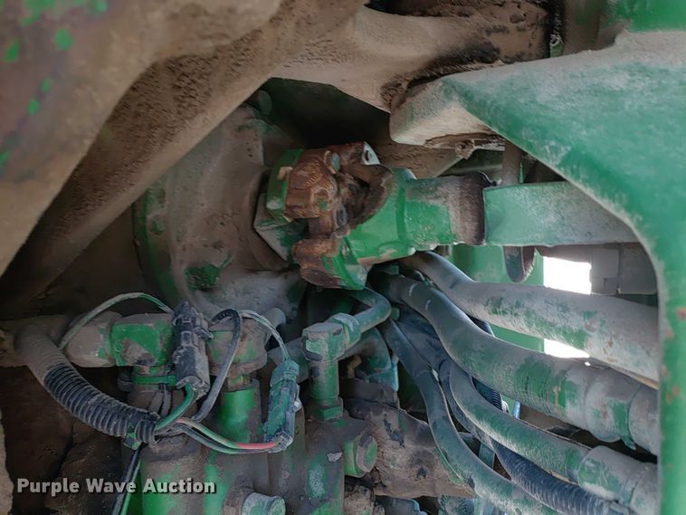 image for item ER2158 1985 John Deere 8650 4WD tractor