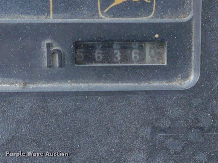 image for item ER2158 1985 John Deere 8650 4WD tractor