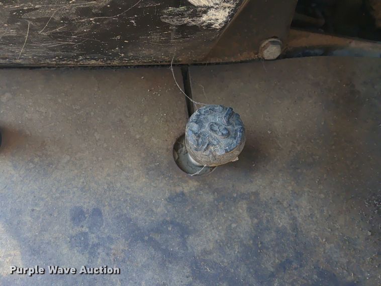 image for item ER2158 1985 John Deere 8650 4WD tractor