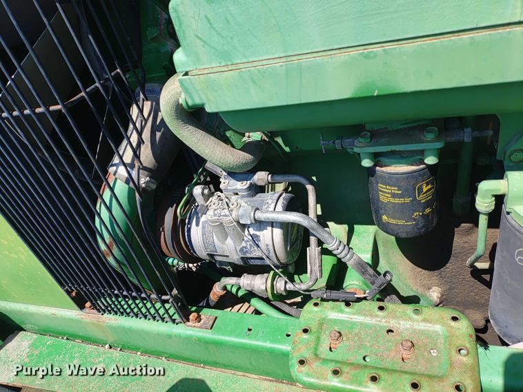 image for item ER2158 1985 John Deere 8650 4WD tractor