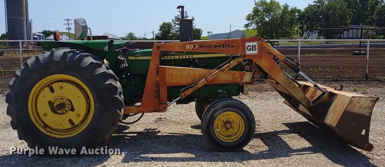 image for item ER2159 1975 John Deere 2030 tractor
