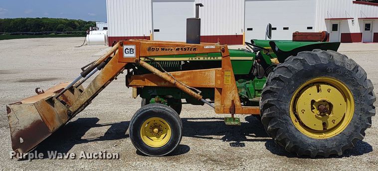 image for item ER2159 1975 John Deere 2030 tractor