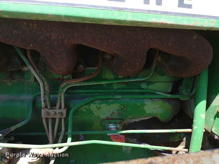 image for item ER2159 1975 John Deere 2030 tractor
