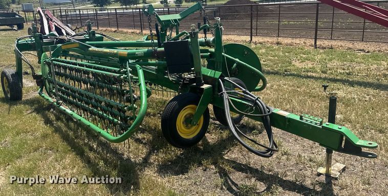 image for item ER2161 John Deere 705 hay rake