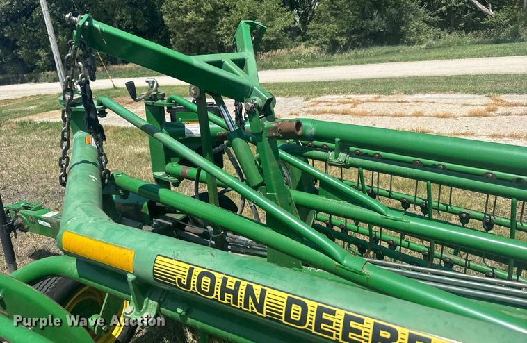 image for item ER2161 John Deere 705 hay rake