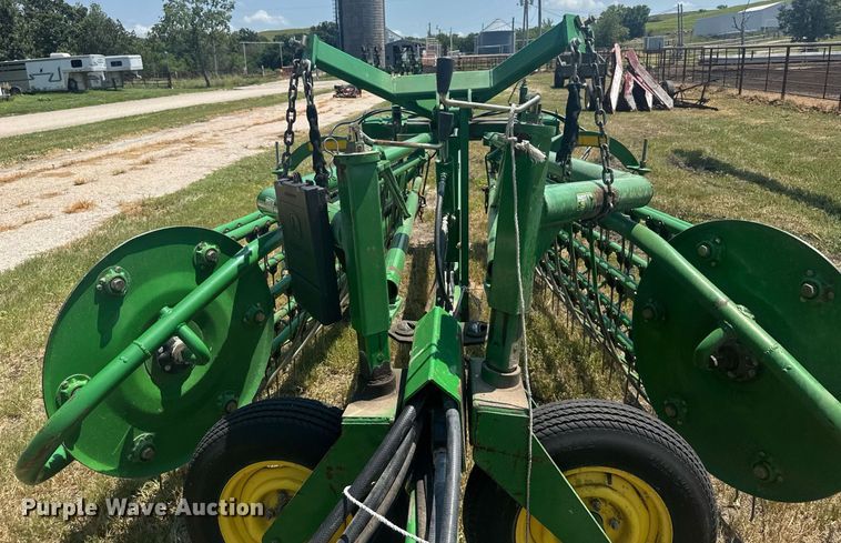 image for item ER2161 John Deere 705 hay rake