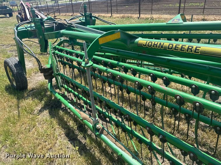 image for item ER2161 John Deere 705 hay rake