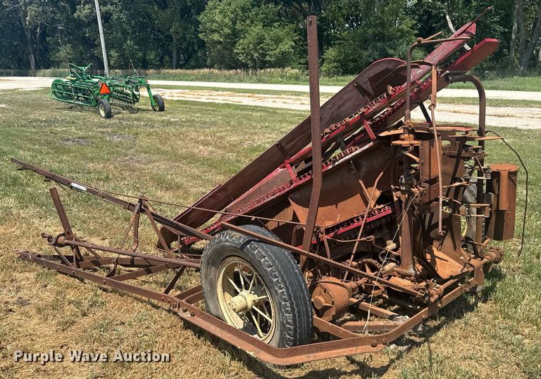 image for item ER2162 Corn binder