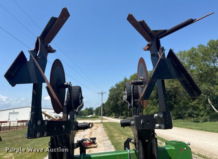 image for item ER2165 B&H Mfg. 9100 row crop cultivator