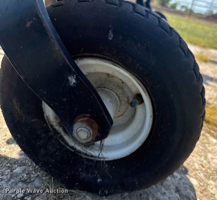 image for item ER2165 B&H Mfg. 9100 row crop cultivator