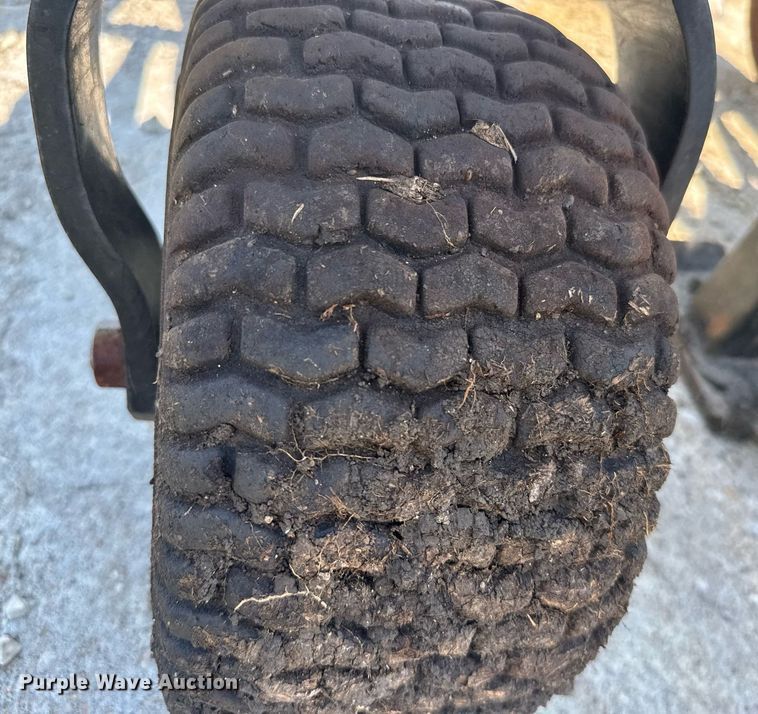 image for item ER2165 B&H Mfg. 9100 row crop cultivator