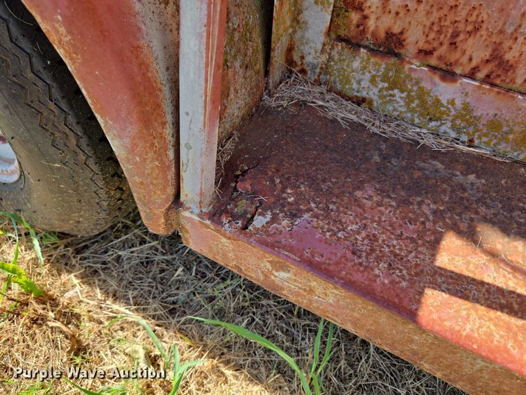 image for item EU3520 Shop built livestock trailer