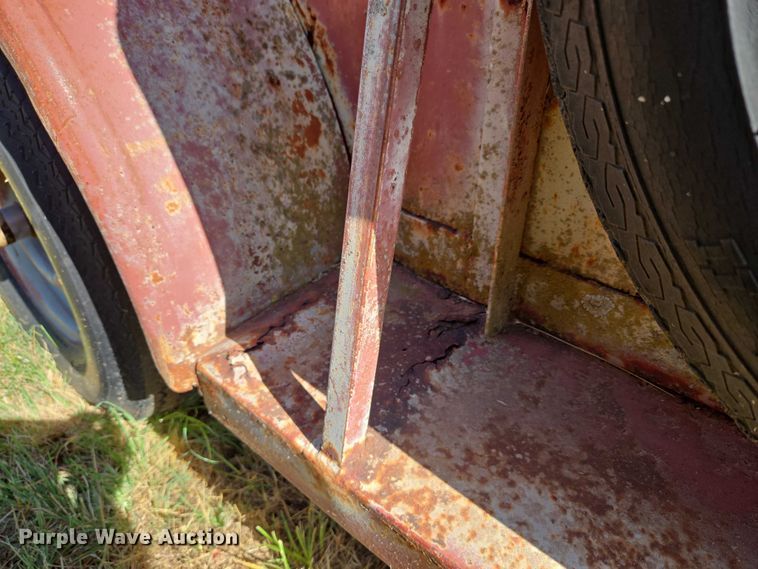 image for item EU3520 Shop built livestock trailer