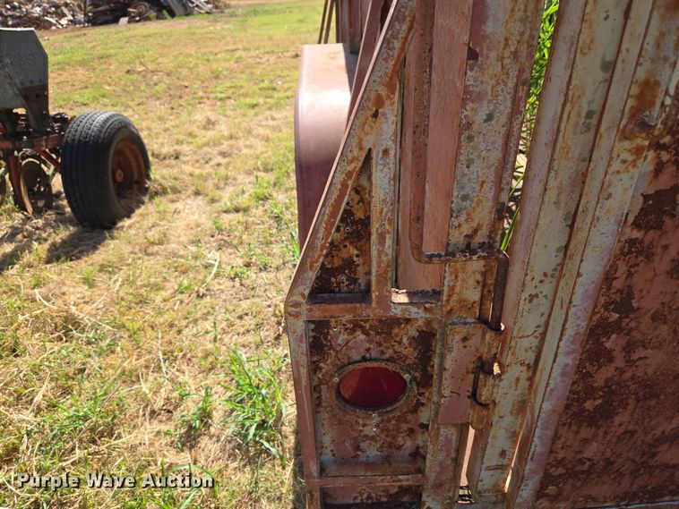 image for item EU3520 Shop built livestock trailer