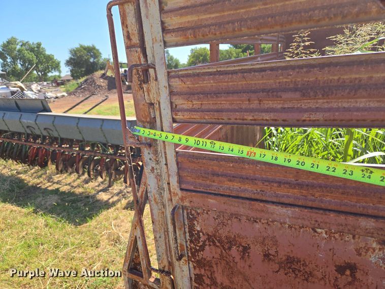 image for item EU3520 Shop built livestock trailer