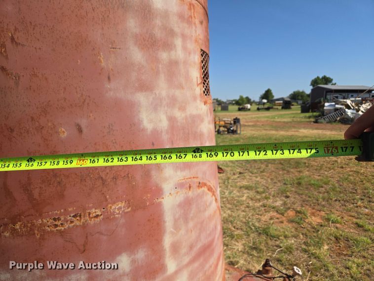 image for item EU3520 Shop built livestock trailer