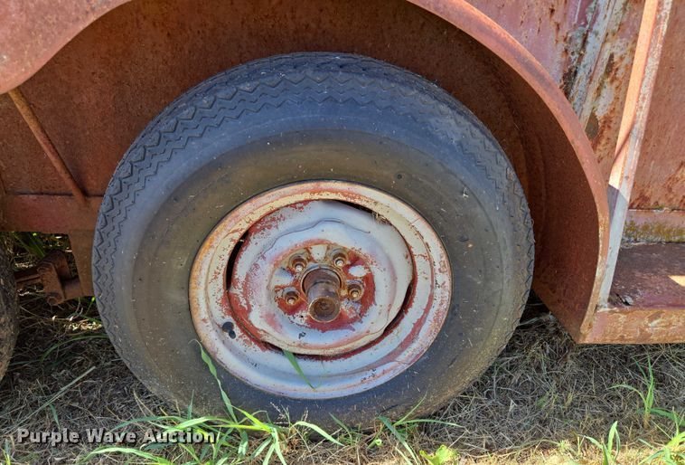 image for item EU3520 Shop built livestock trailer