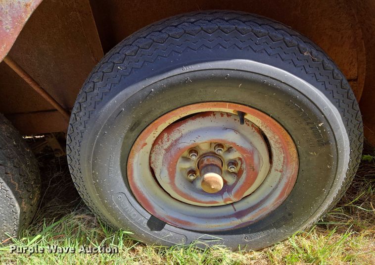 image for item EU3520 Shop built livestock trailer
