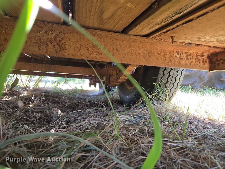 image for item EU3520 Shop built livestock trailer