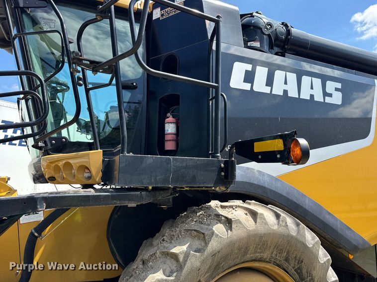 image for item YA0735 2011 Claas 730 Lexion combine