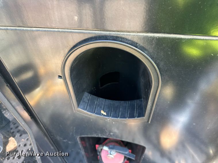 image for item YA0735 2011 Claas 730 Lexion combine