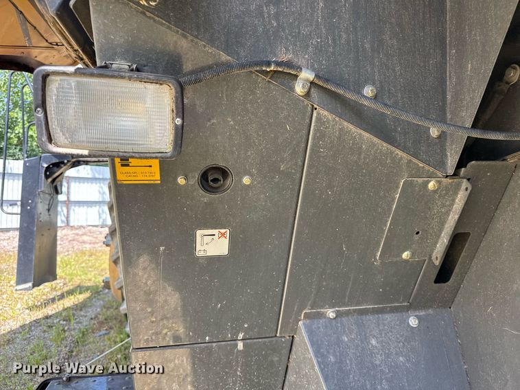 image for item YA0735 2011 Claas 730 Lexion combine