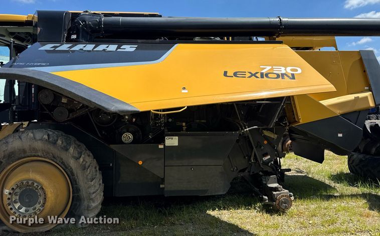 image for item YA0735 2011 Claas 730 Lexion combine