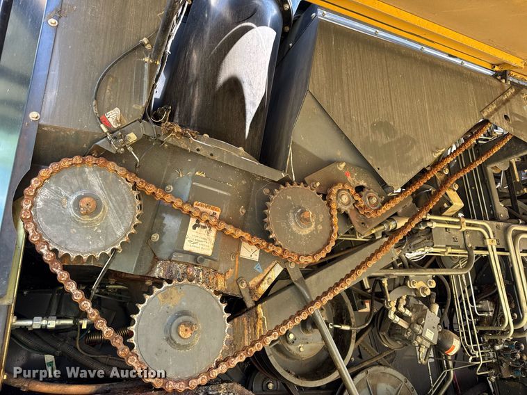 image for item YA0735 2011 Claas 730 Lexion combine
