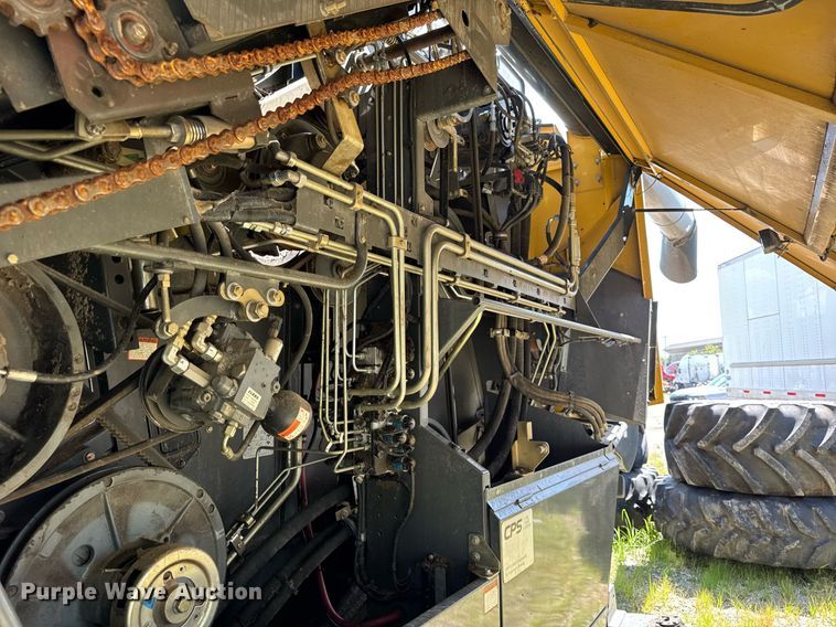 image for item YA0735 2011 Claas 730 Lexion combine