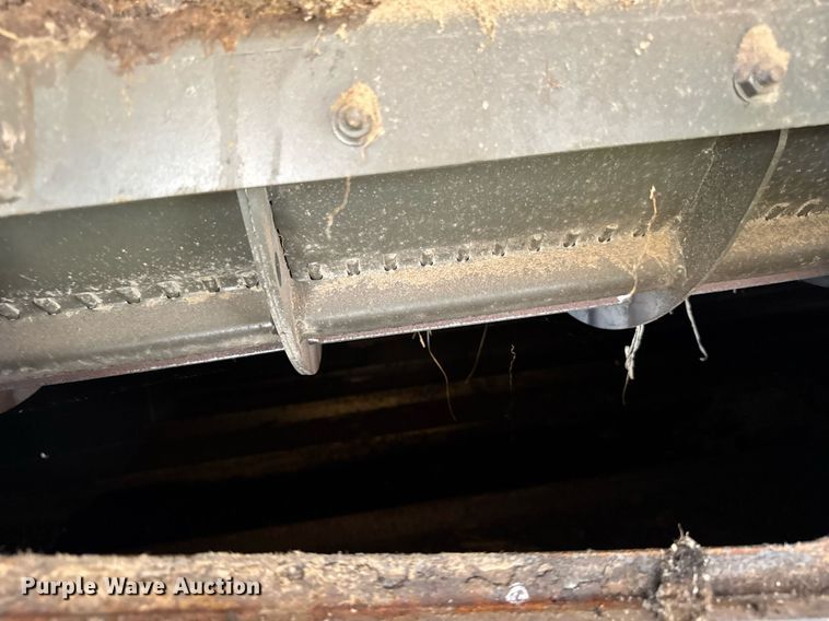 image for item YA0735 2011 Claas 730 Lexion combine