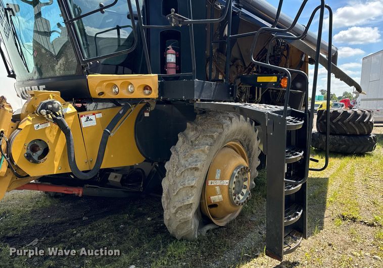 image for item YA0735 2011 Claas 730 Lexion combine