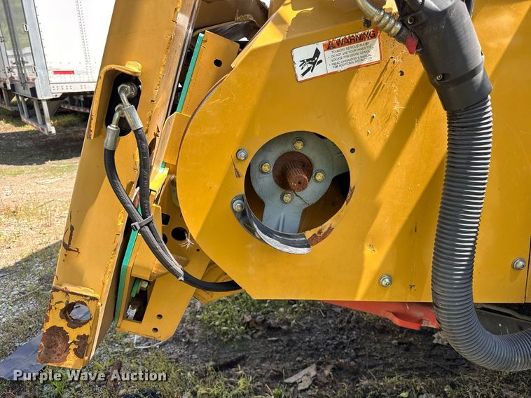 image for item YA0735 2011 Claas 730 Lexion combine