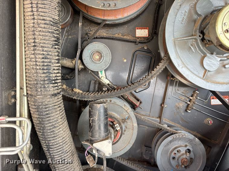 image for item YA0735 2011 Claas 730 Lexion combine