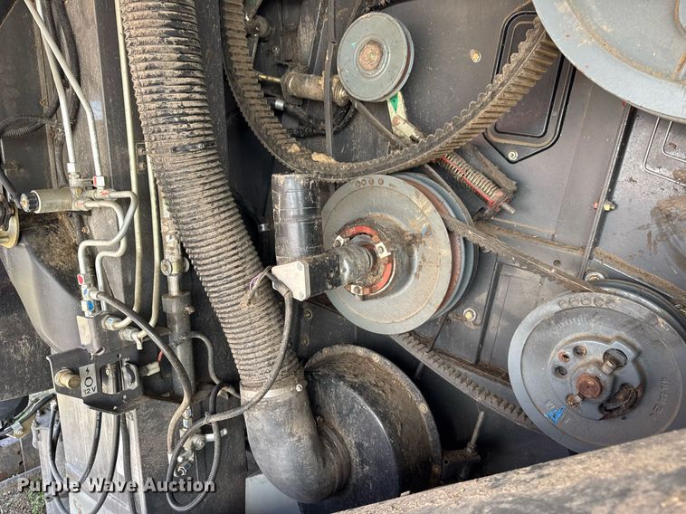 image for item YA0735 2011 Claas 730 Lexion combine