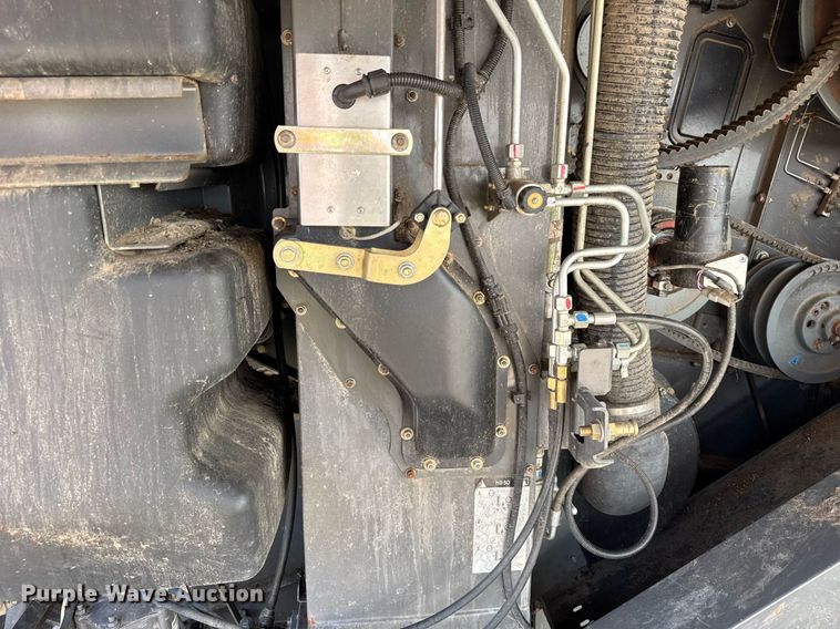 image for item YA0735 2011 Claas 730 Lexion combine