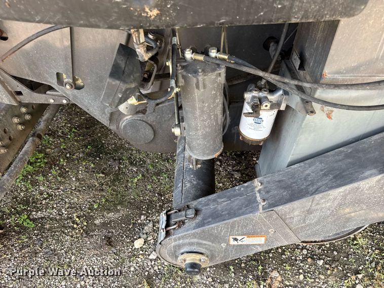 image for item YA0735 2011 Claas 730 Lexion combine