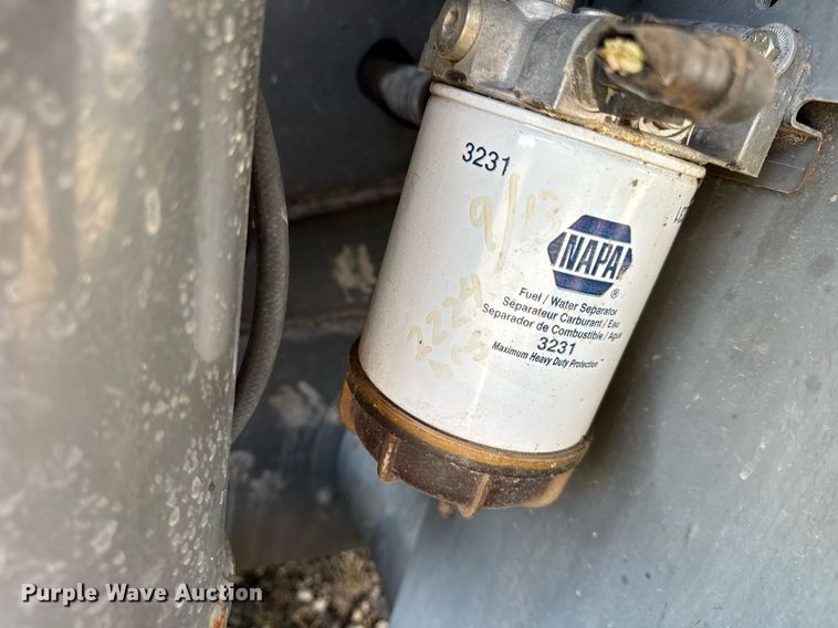 image for item YA0735 2011 Claas 730 Lexion combine