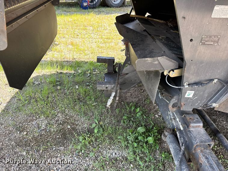 image for item YA0735 2011 Claas 730 Lexion combine