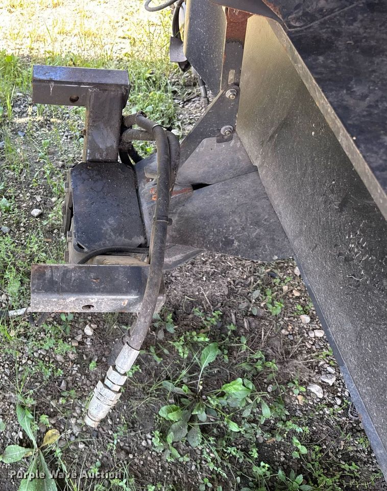 image for item YA0735 2011 Claas 730 Lexion combine