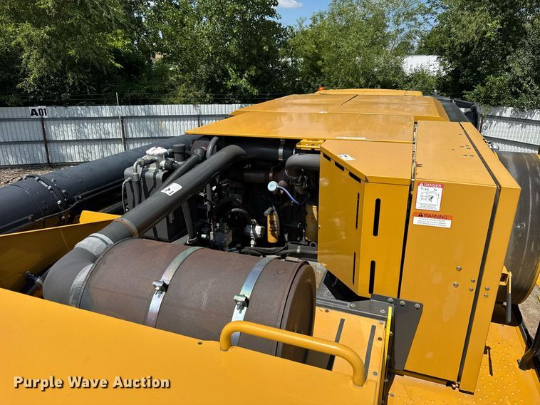 image for item YA0735 2011 Claas 730 Lexion combine