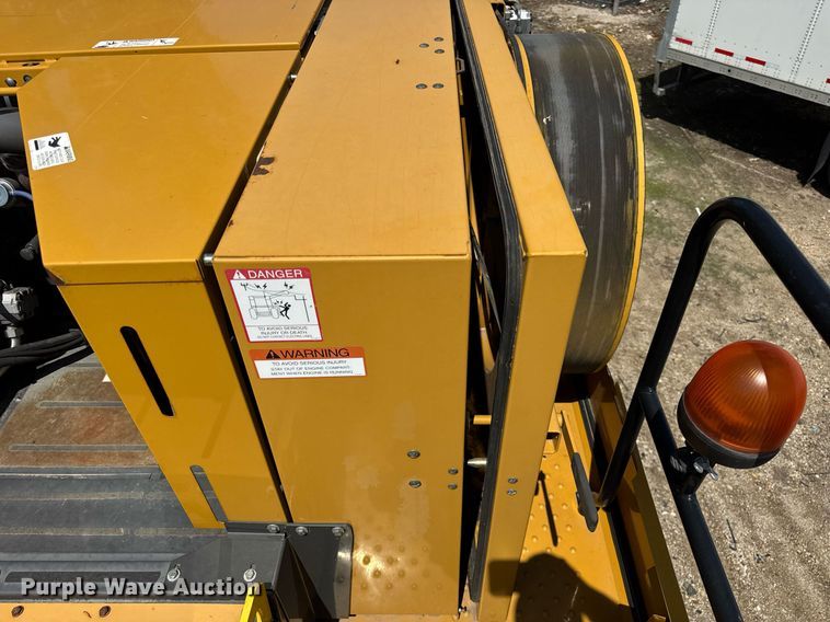 image for item YA0735 2011 Claas 730 Lexion combine