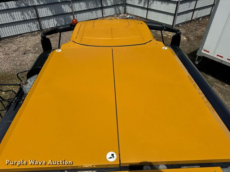 image for item YA0735 2011 Claas 730 Lexion combine