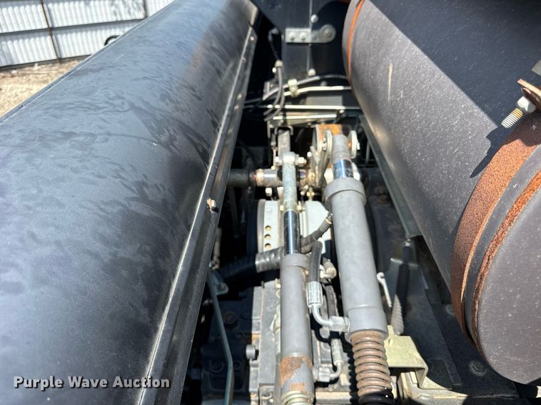 image for item YA0735 2011 Claas 730 Lexion combine