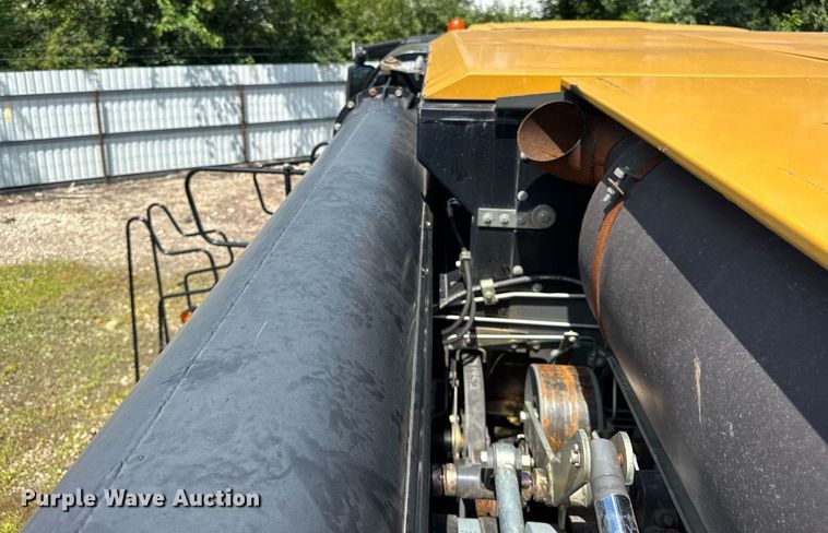 image for item YA0735 2011 Claas 730 Lexion combine