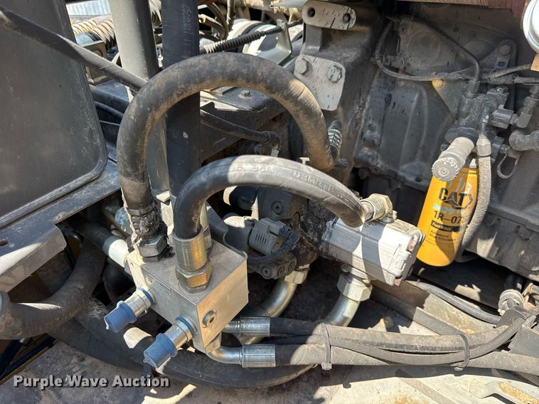 image for item YA0735 2011 Claas 730 Lexion combine