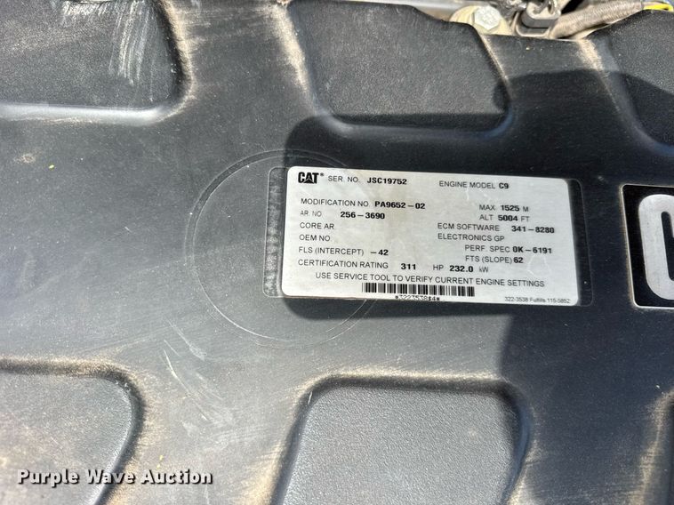 image for item YA0735 2011 Claas 730 Lexion combine