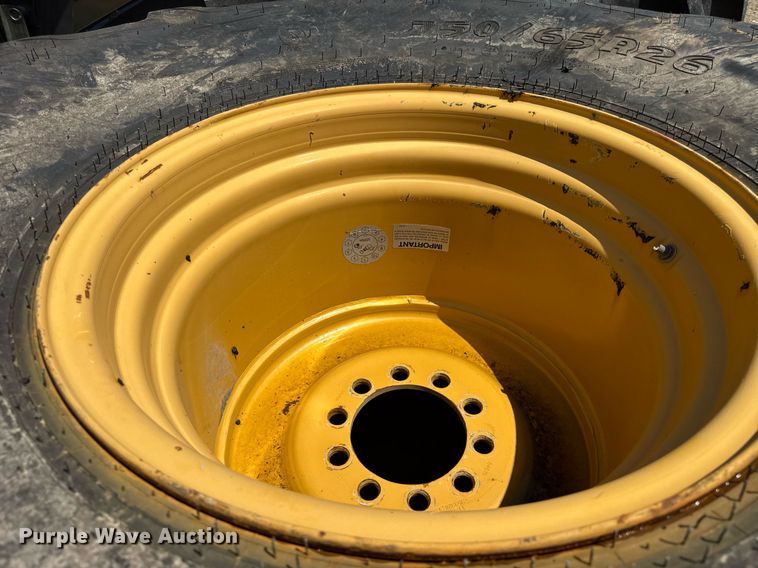 image for item YA0735 2011 Claas 730 Lexion combine